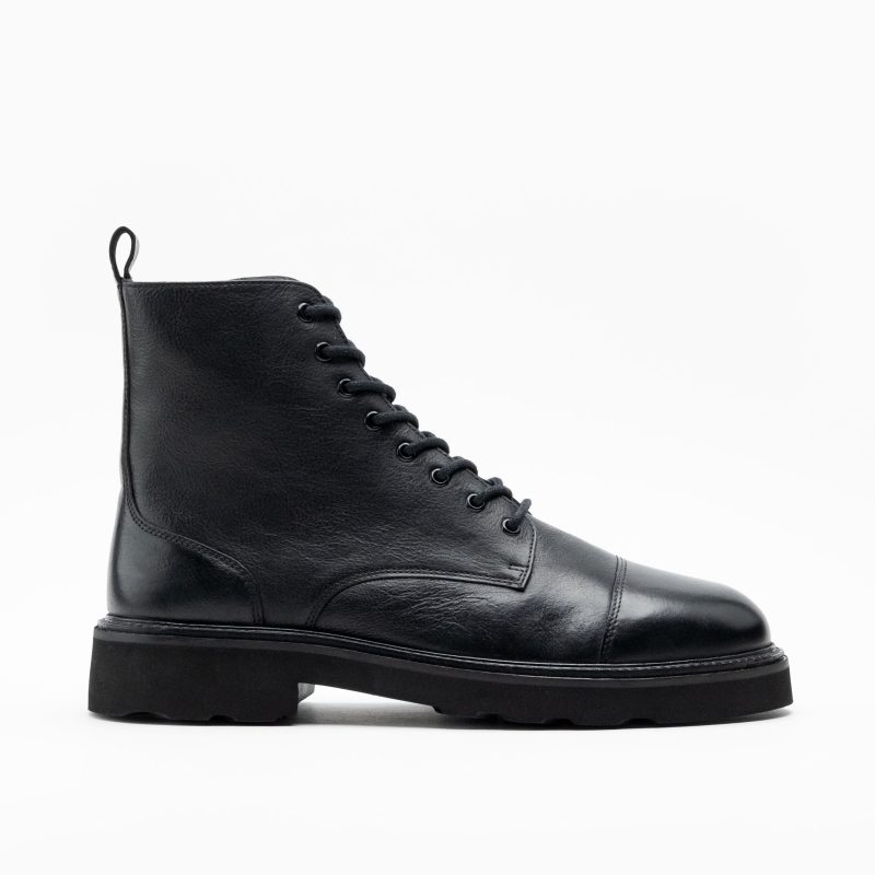 Max Toe Cap Boot Black Leather SIDE