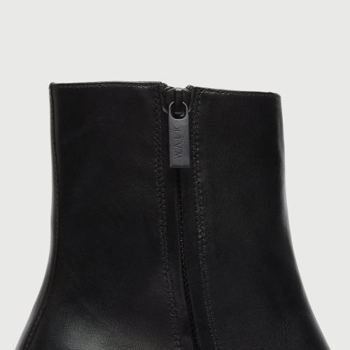 Nola Inside Zip Boot Black Leather DETAIL 2